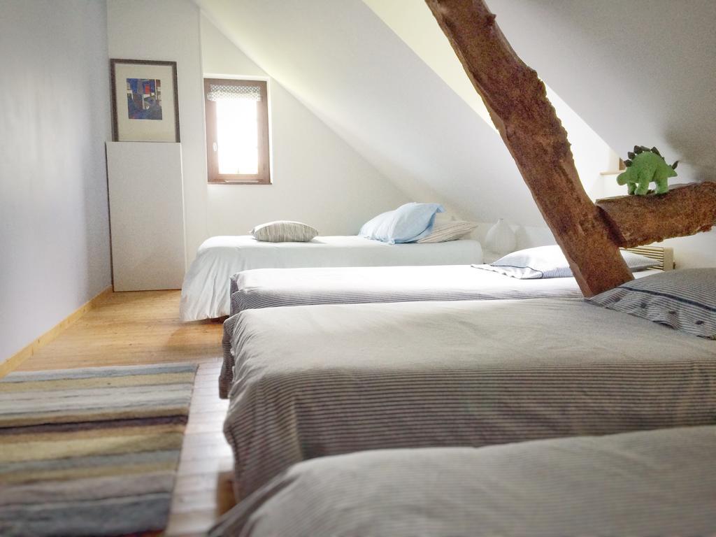 Bed and Breakfast Le Petit Manoir De La Vernelle Fourmetot Zimmer foto